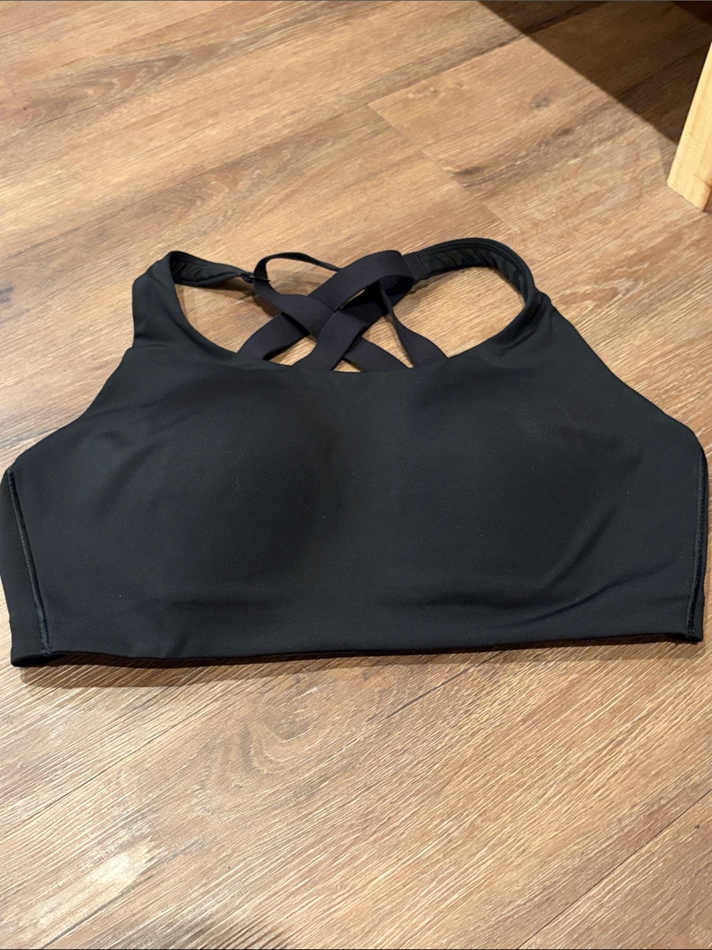 Lululemon Black Strappy High-Neck Sports Bra size 34 DDD
